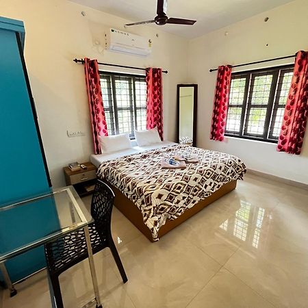 Paddy N Canal Homestay Alappuzha エクステリア 写真