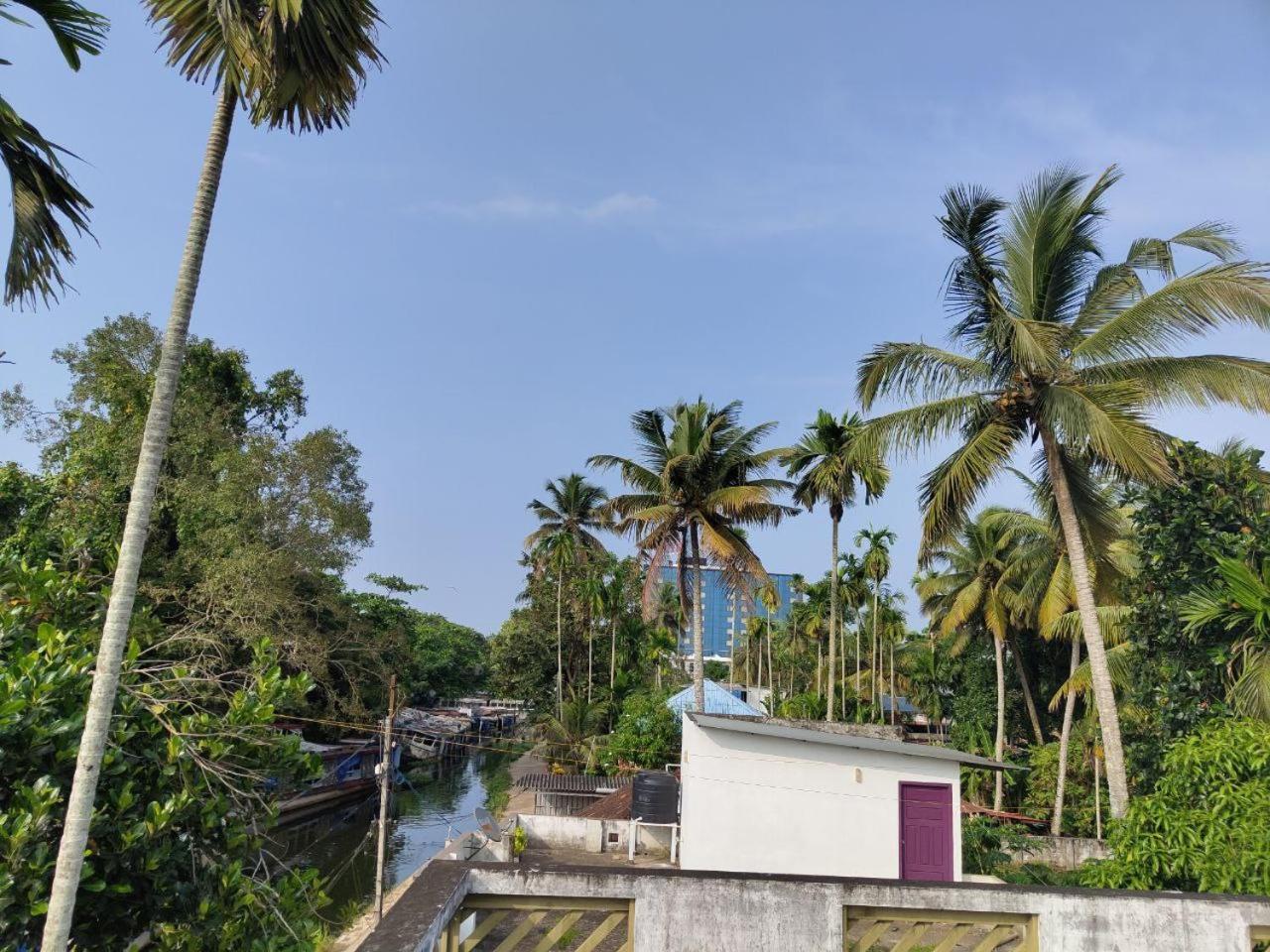 Paddy N Canal Homestay Alappuzha エクステリア 写真